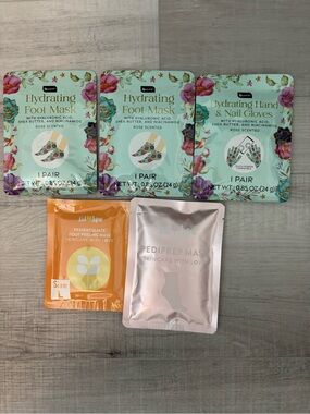 Spa Foot Care & Hand Mask Bundle Hydrating Foot Masks Pediexfoliate